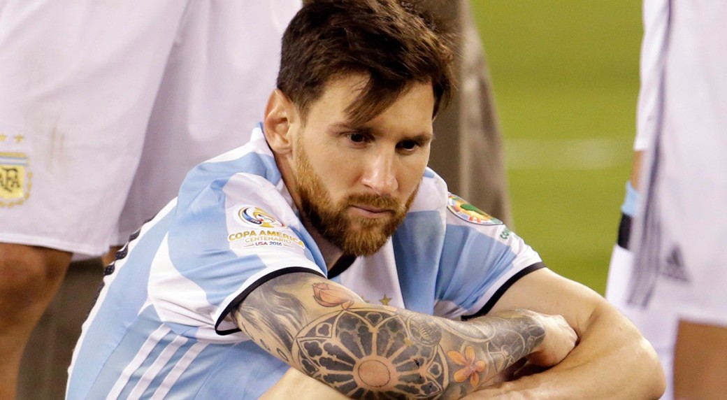 Lionel Messi Given 21 Months For Tax Fraud Won T Go To Prison Sportsnet Ca