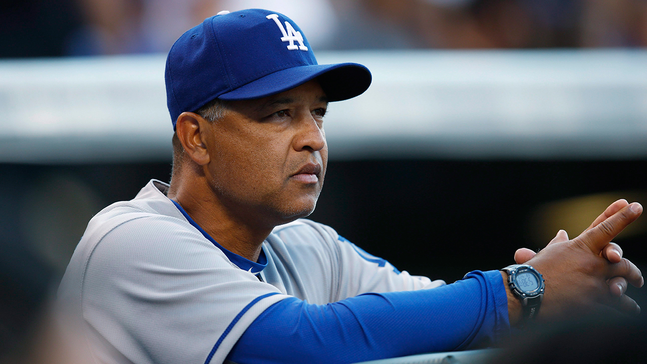 Dave Roberts contract: Dodgers extend manager through 2025 - True Blue LA