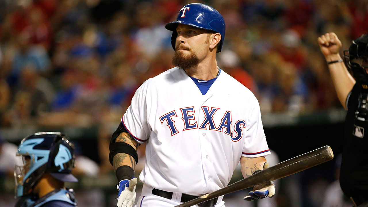 Ex-Ranger Josh Hamilton faces felony charge of injury to a child