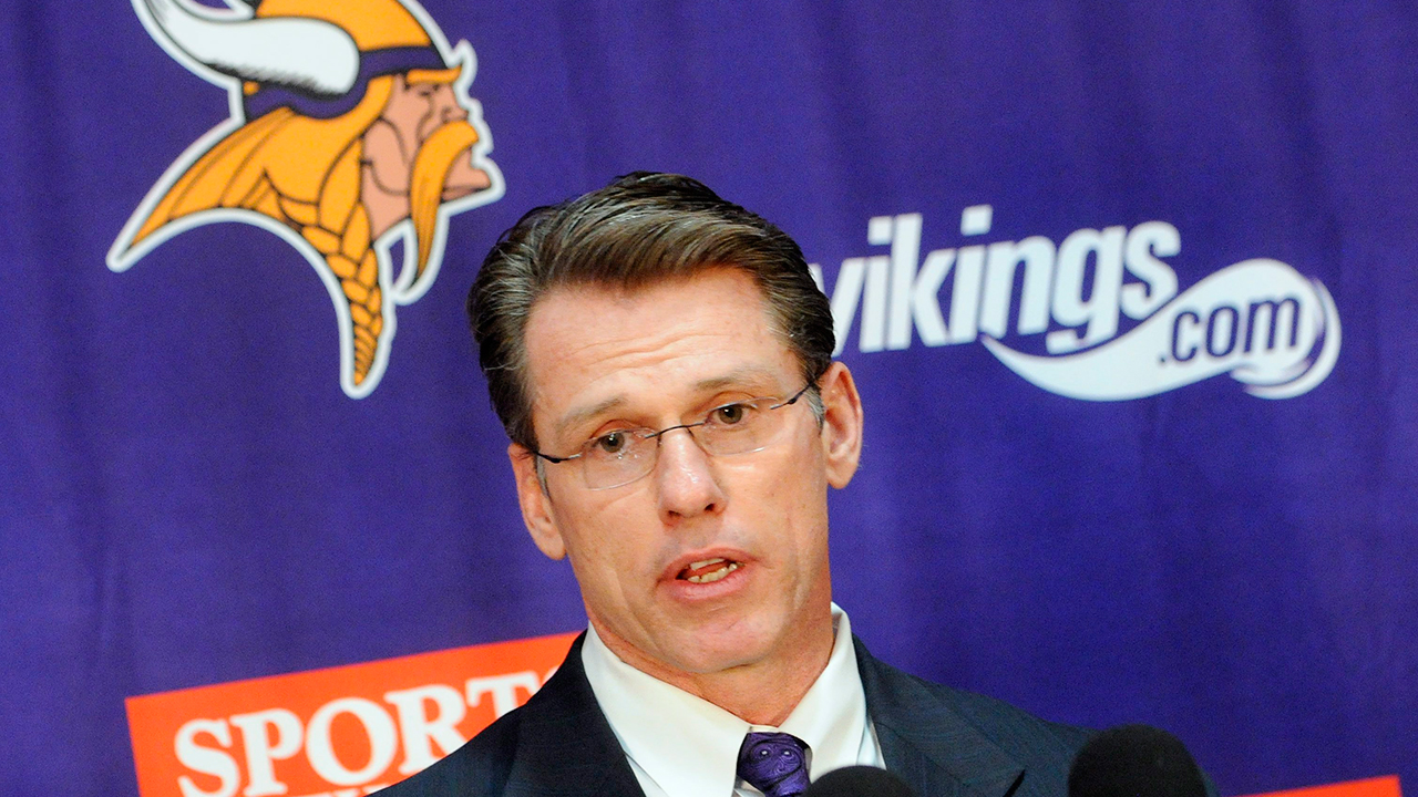 Minnesota Vikings give Kevin McDermott a 4 year extension