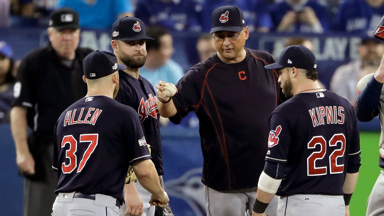 Kluber, Indians beat Cubs 7-2, now lead World Series 3-1