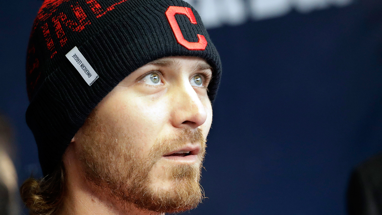 World Series: Indians' Tomlin motivated by his father in the stands