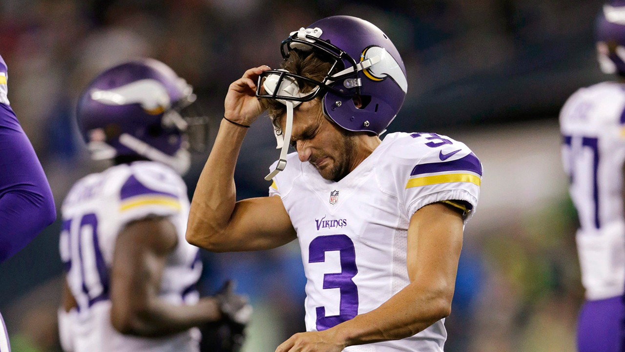 Vikings considering replacement for kicker Walsh