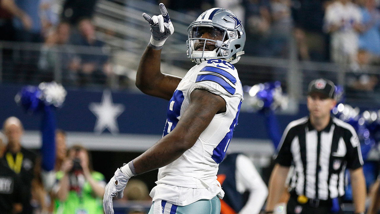 Dez Bryant Posts Photo of Cleats from 2015 Cowboys vs. Packers Game: 'It  Was a Catch', News, Scores, Highlights, Stats, and Rumors