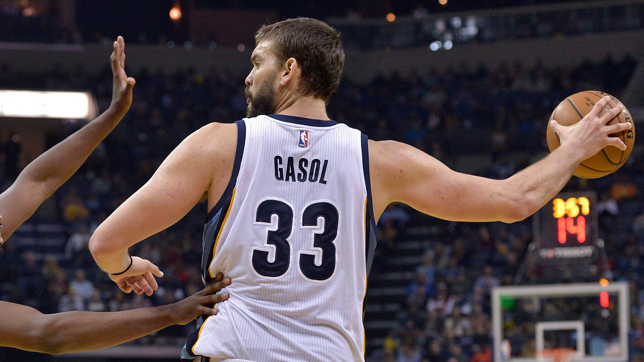 Los Angeles Lakers again trade Marc Gasol to Memphis Grizzlies, who plan to  waive veteran - ESPN