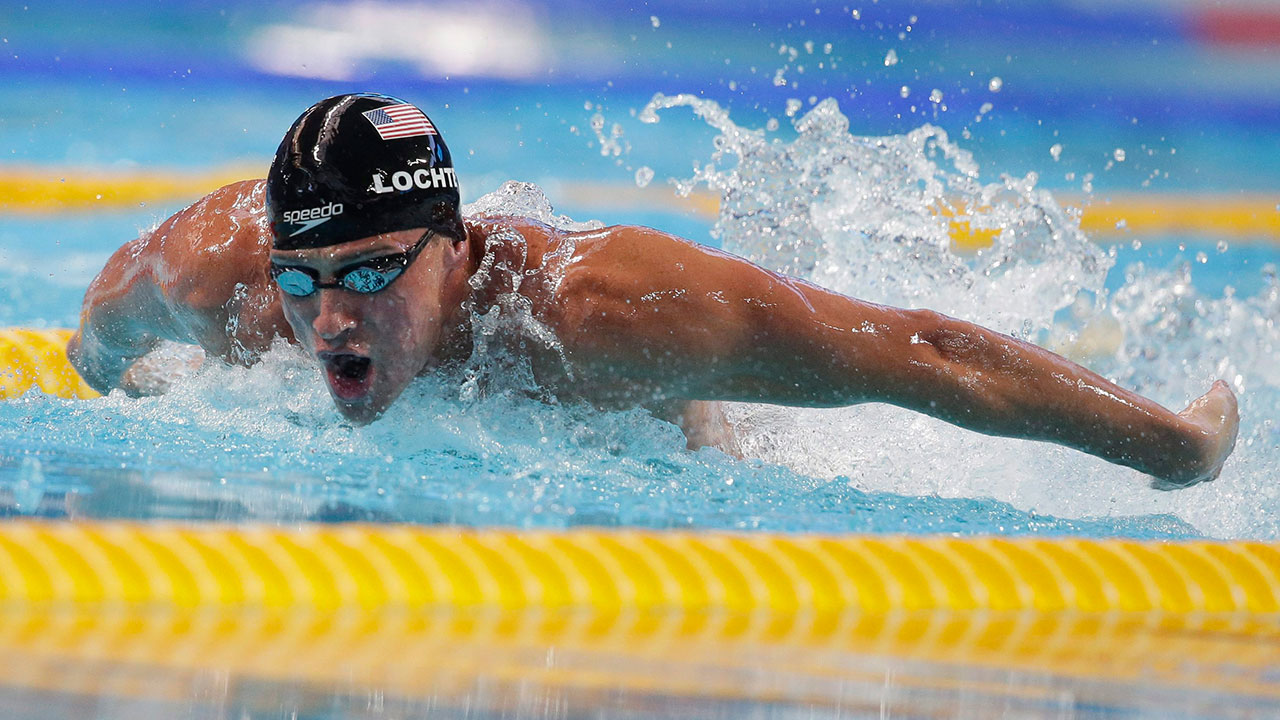 Ryan Lochte Swimming Underwater