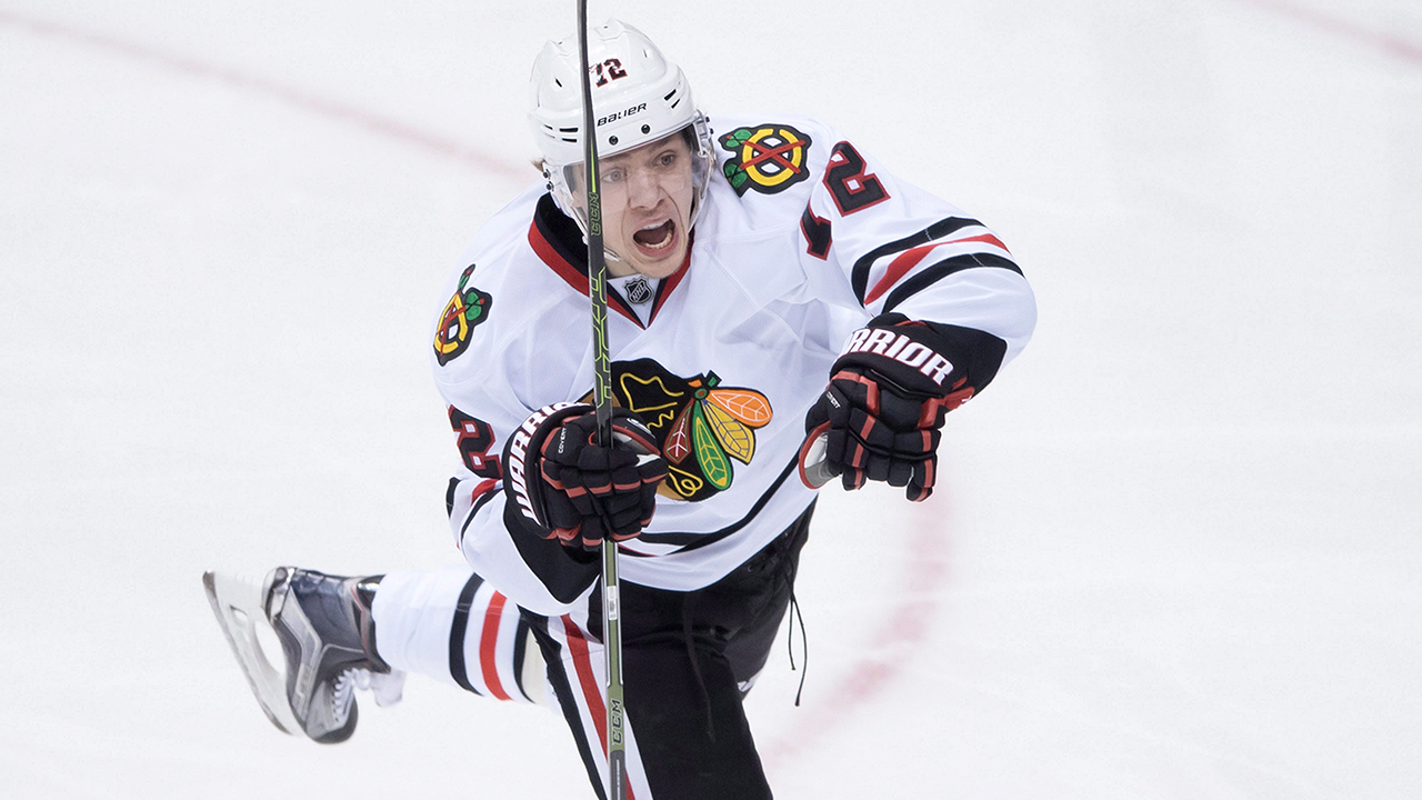Blackhawks, Artemi Panarin agree to twoyear contract extension