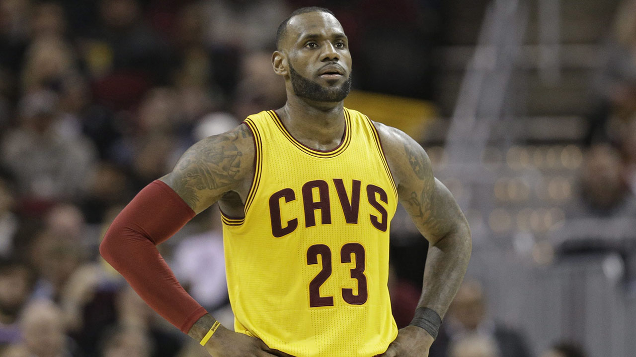 LeBron James on LaVar Ball: Keep my family out of your mouth