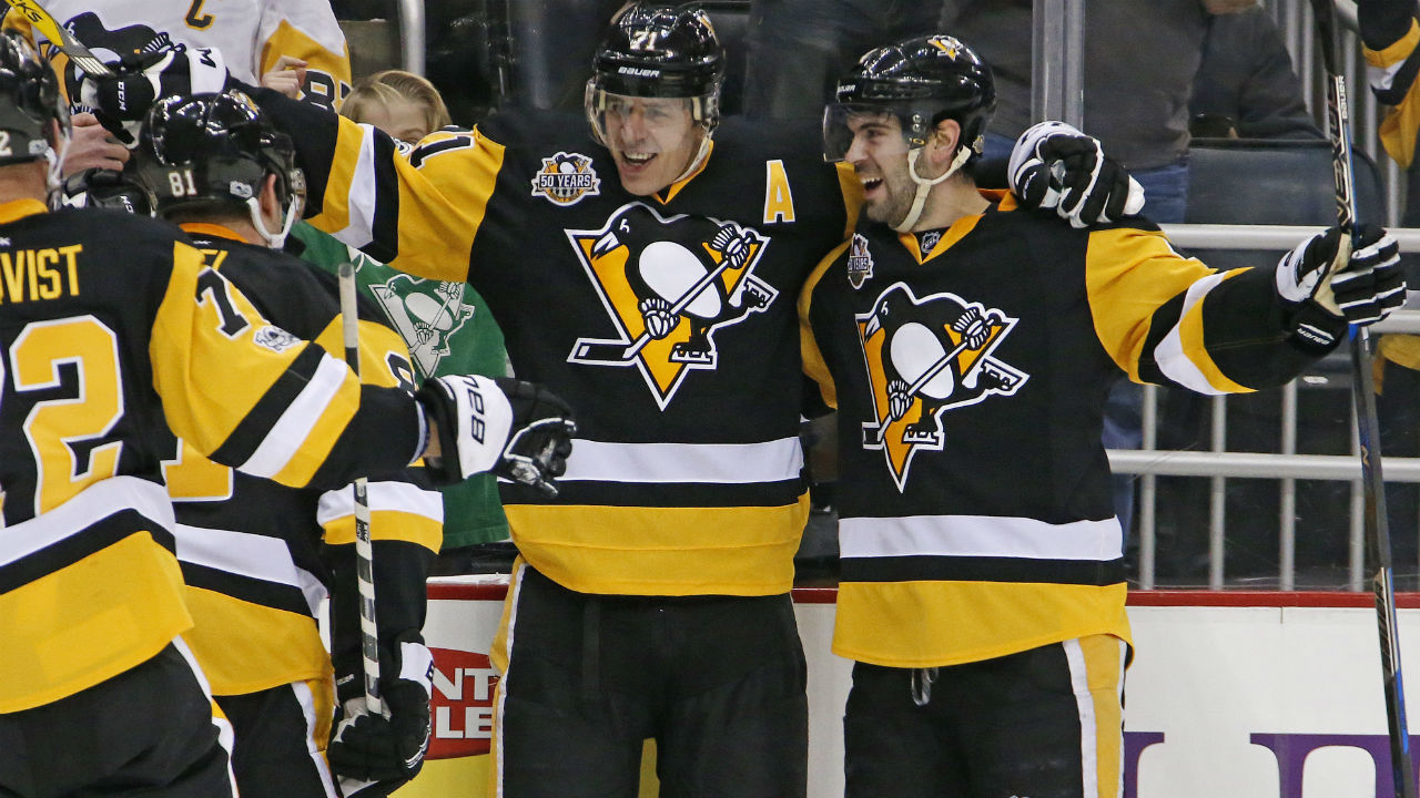 Penguins halt Capitals’ win streak in high-scoring battle