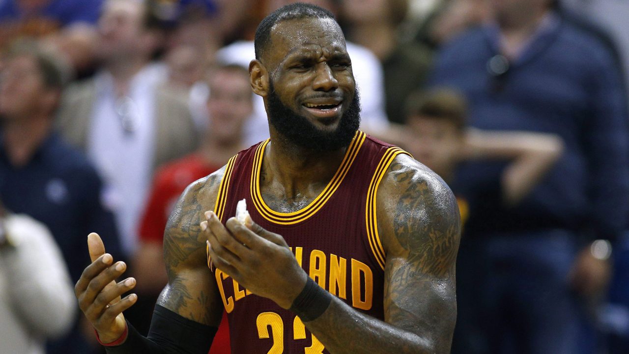 LeBron unfazed by struggles