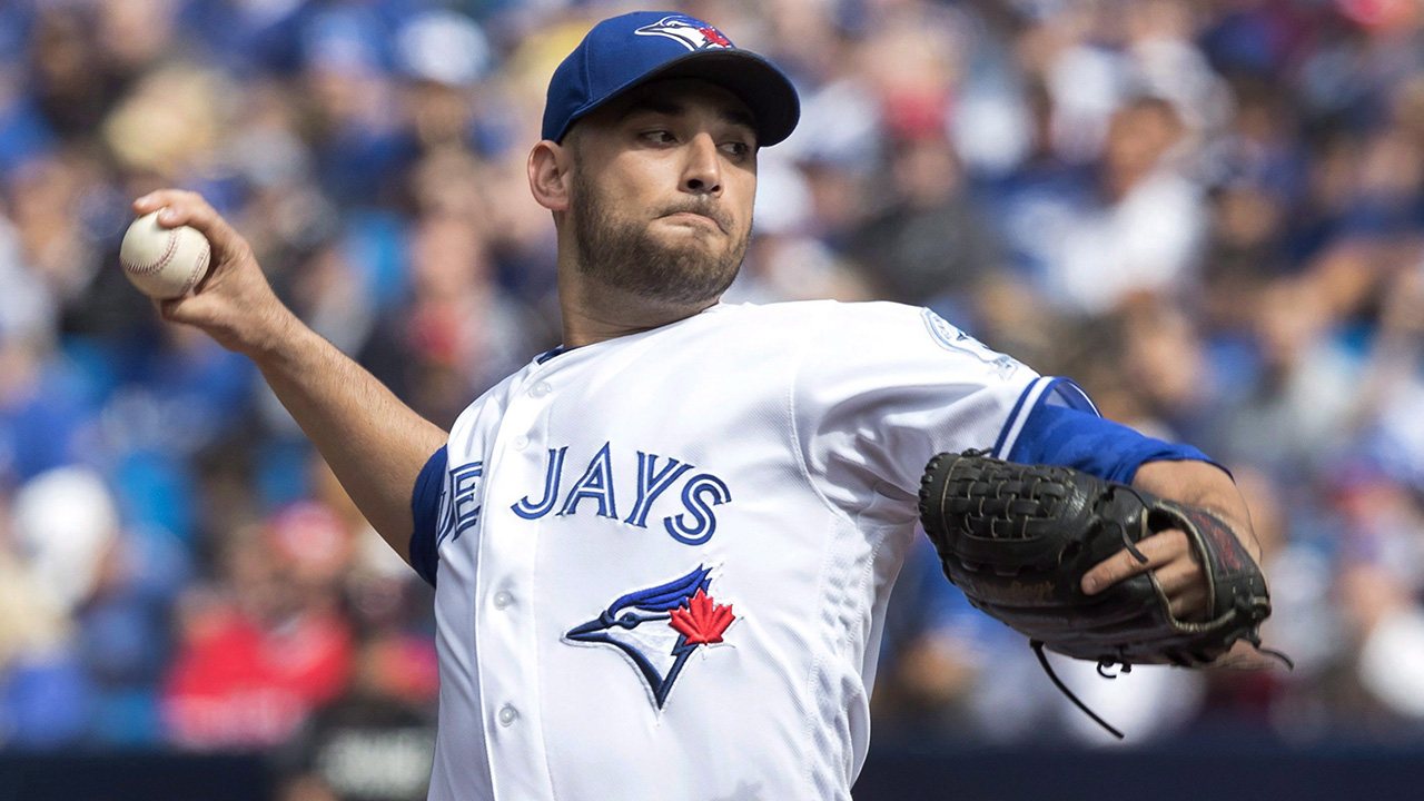 Blue Jays' Marco Estrada earns 1st win since May