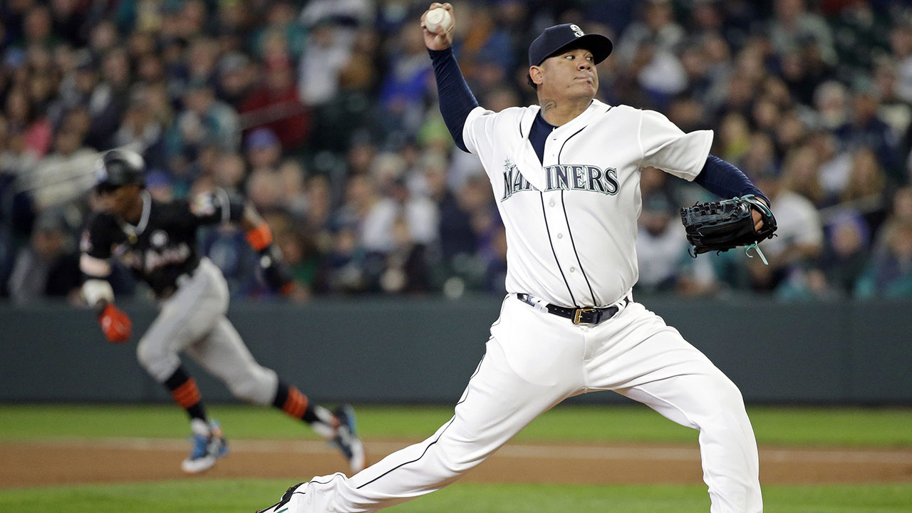 Felix Hernandez returns to throw out first pitch before Mariners' home  playoff game in Seattle, Mariners