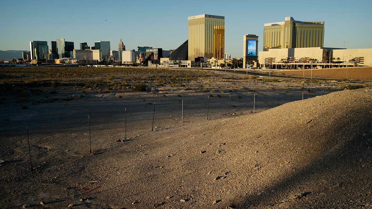 Oakland Raiders Break Ground in Las Vegas for New Stadium