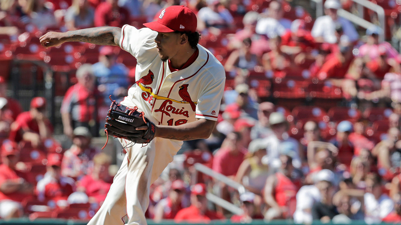 Carlos Martinez derailed by Phillies second inning