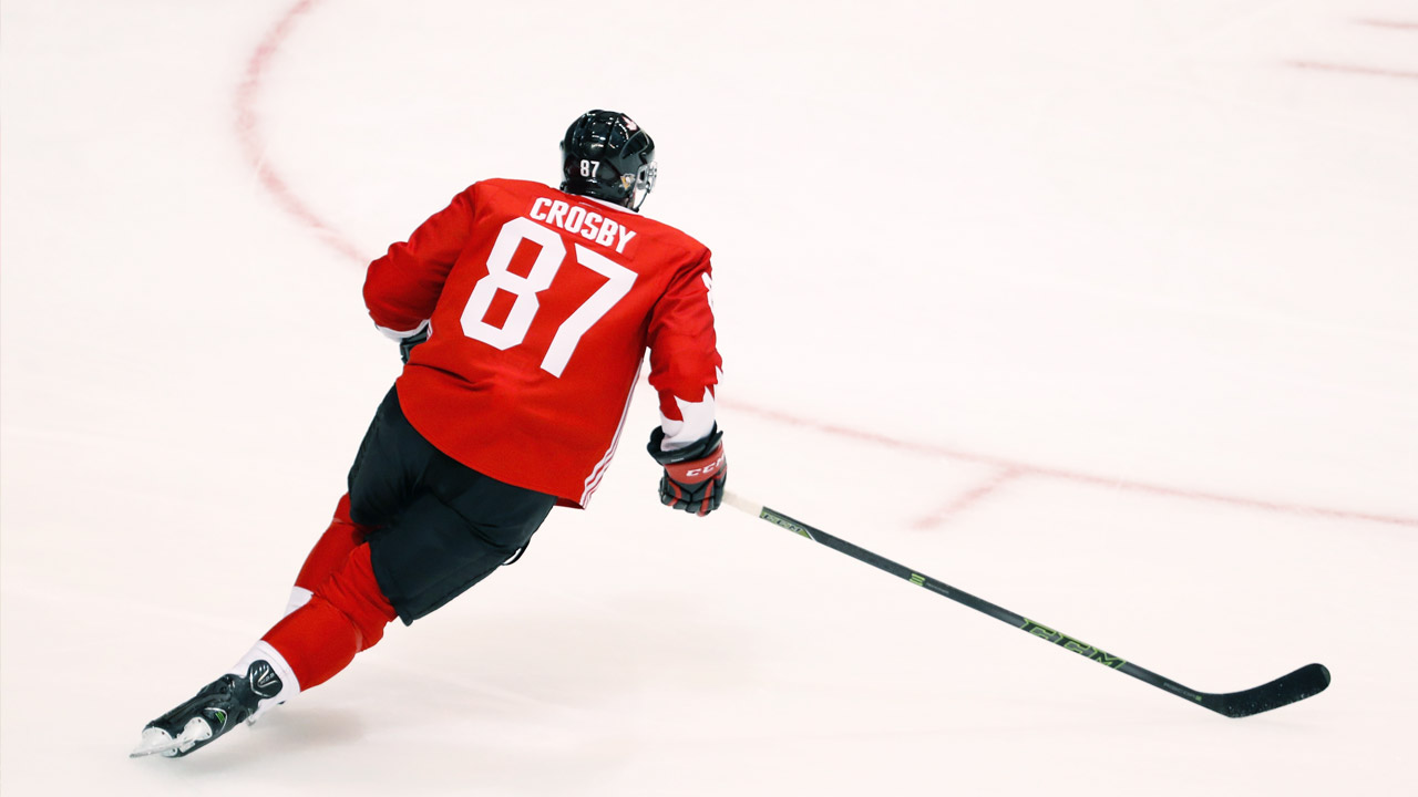 Sidney Crosby provides 'special moment' for Team Canada's leaders