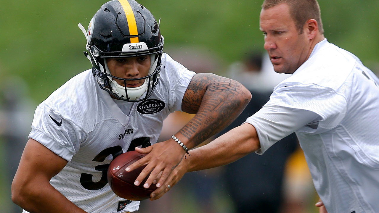 Shoulder injury sidelines Steelers rookie RB James Conner