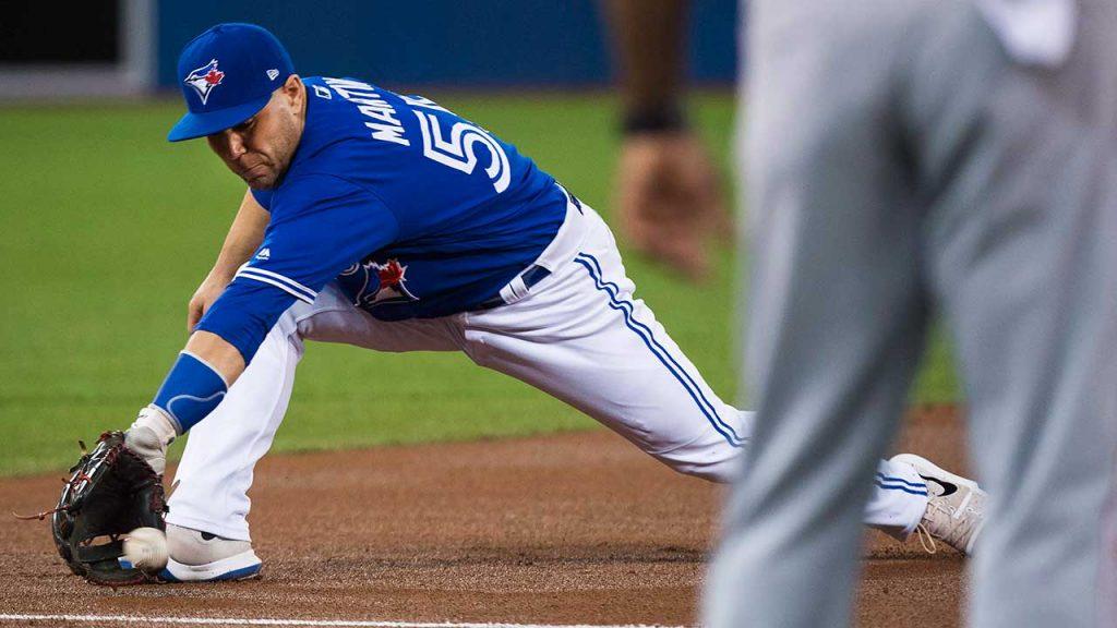 Miguel Montero traded to Blue Jays for player to be named later or