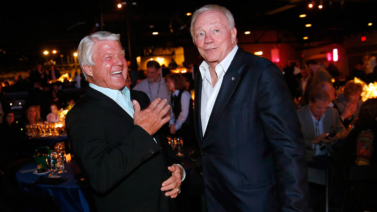 Dallas-Cowboys-owner-Jerry-Jones,-right,-and-his-former-Super-Bowl-winning-coach-Jimmy-Johnson-laugh-following-the-25th-Anniversary-of-Super-Bowl-XXVII-at-Gilley's-in-Dallas,-Saturday,-Feb.-25,-2017.-(Tom-Fox/AP)