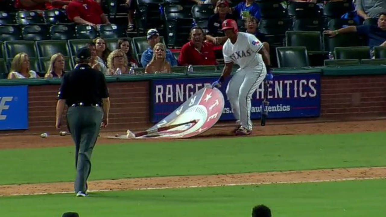 Adrian-Beltre-caught-in-the-act.