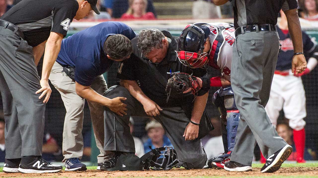 Umpire leaves Red SoxIndians game after taking pitch off mask