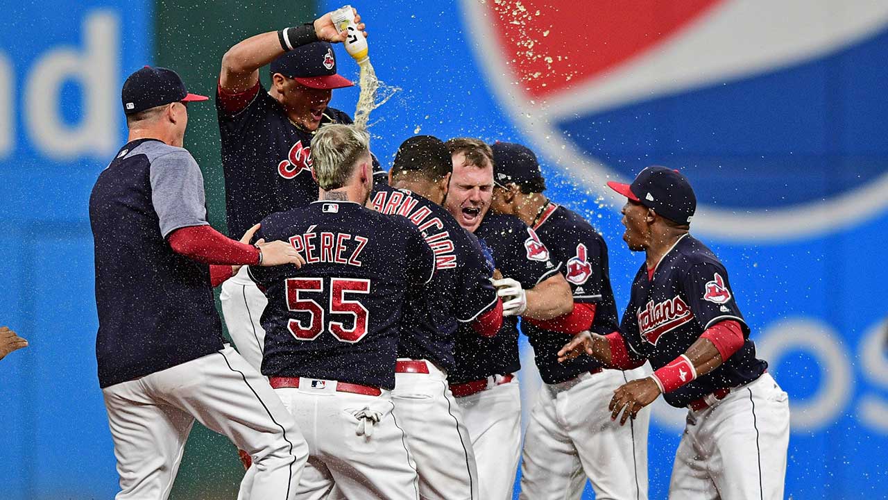 Trevor Bauer, Jay Bruce lead Indians over Yankees in Game 1 of AL