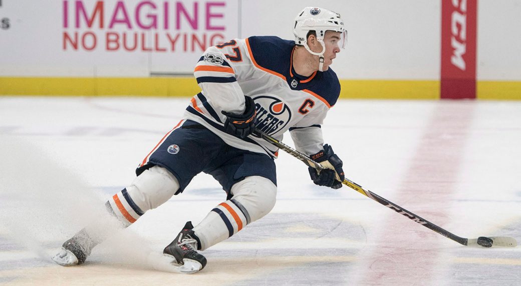 Rink worker tells Connor McDavid he wears wrong skate size