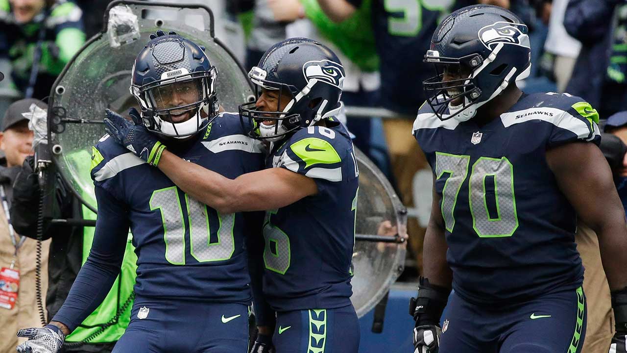 Rees Odhiambo back practicing for Seahawks after scary incident