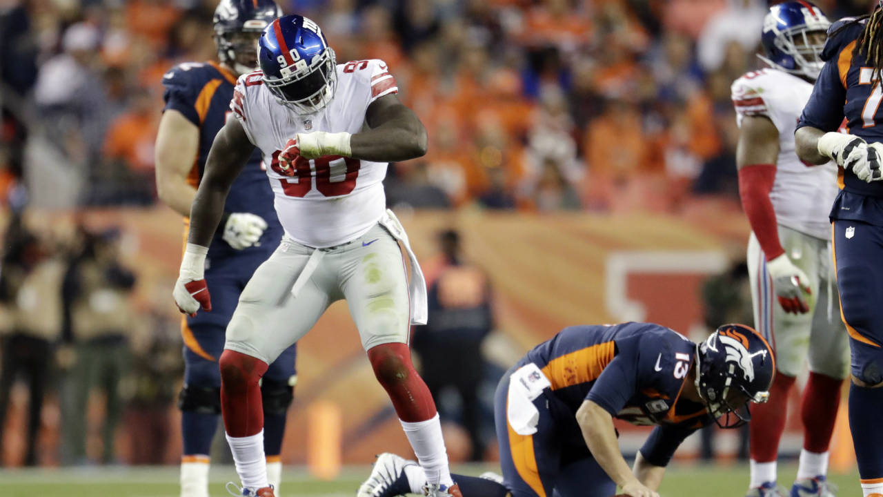 What happened to Jason Pierre-Paul's hand? Pro Bowl career rebuilt with  Buccaneers after fireworks accident