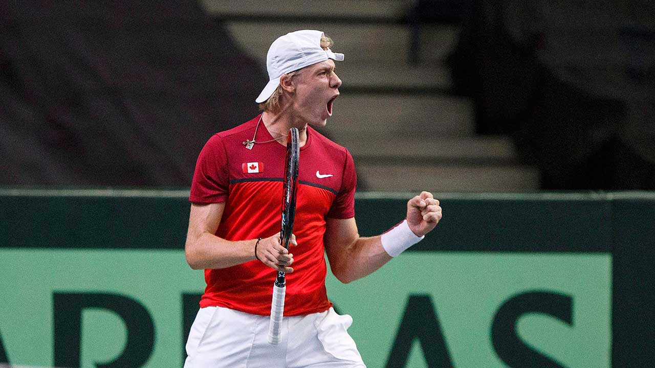 Canada beats U.S. to advance to quarterfinals at Davis Cup Finals