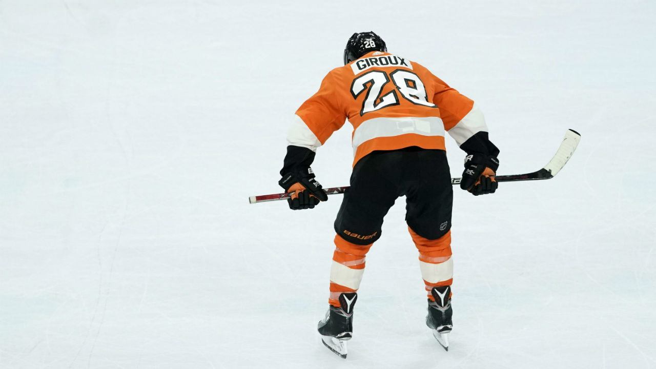 Philadelphia Flyers' Claude Giroux skates off the ice after an NHL hockey game. (Matt Slocum/AP)