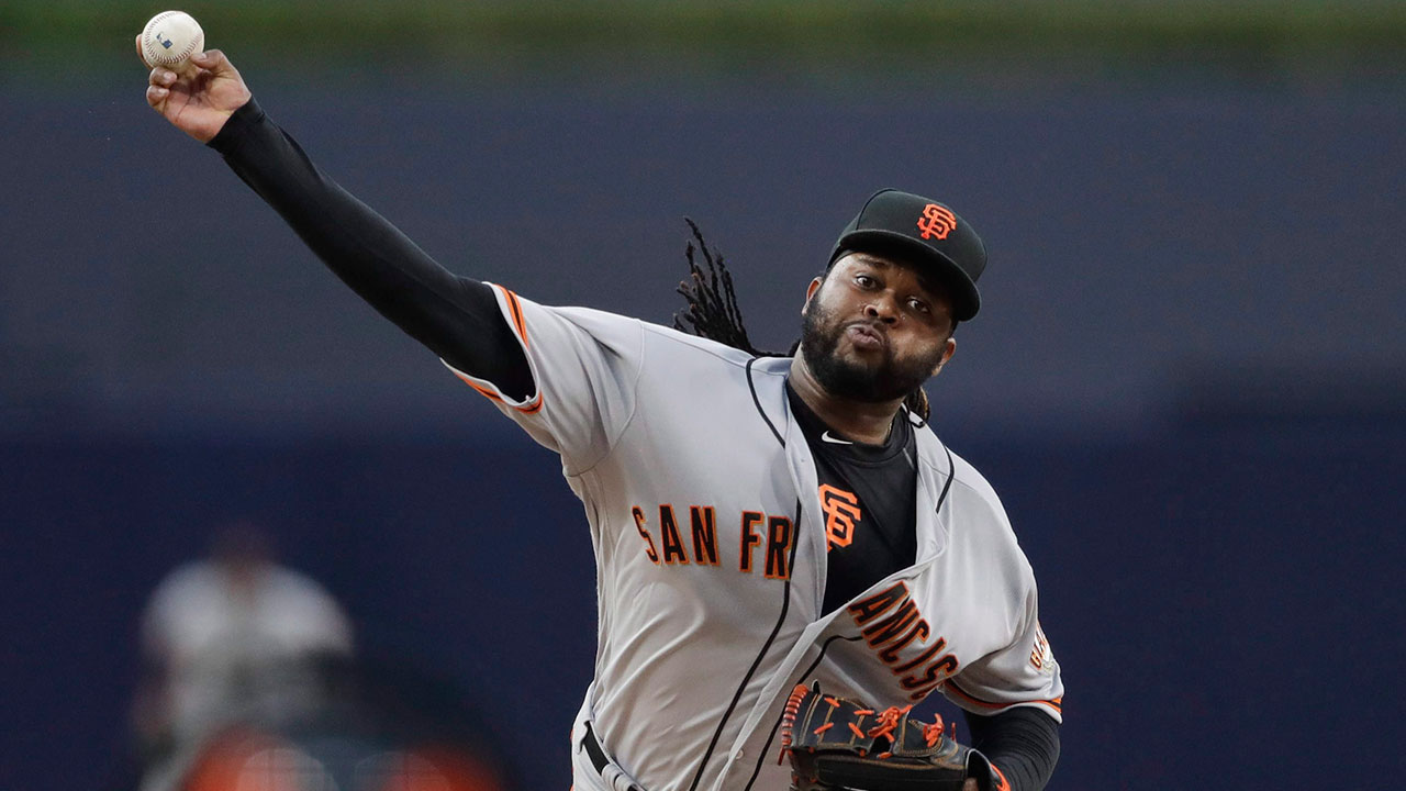 Giants welcome pitcher Johnny Cueto