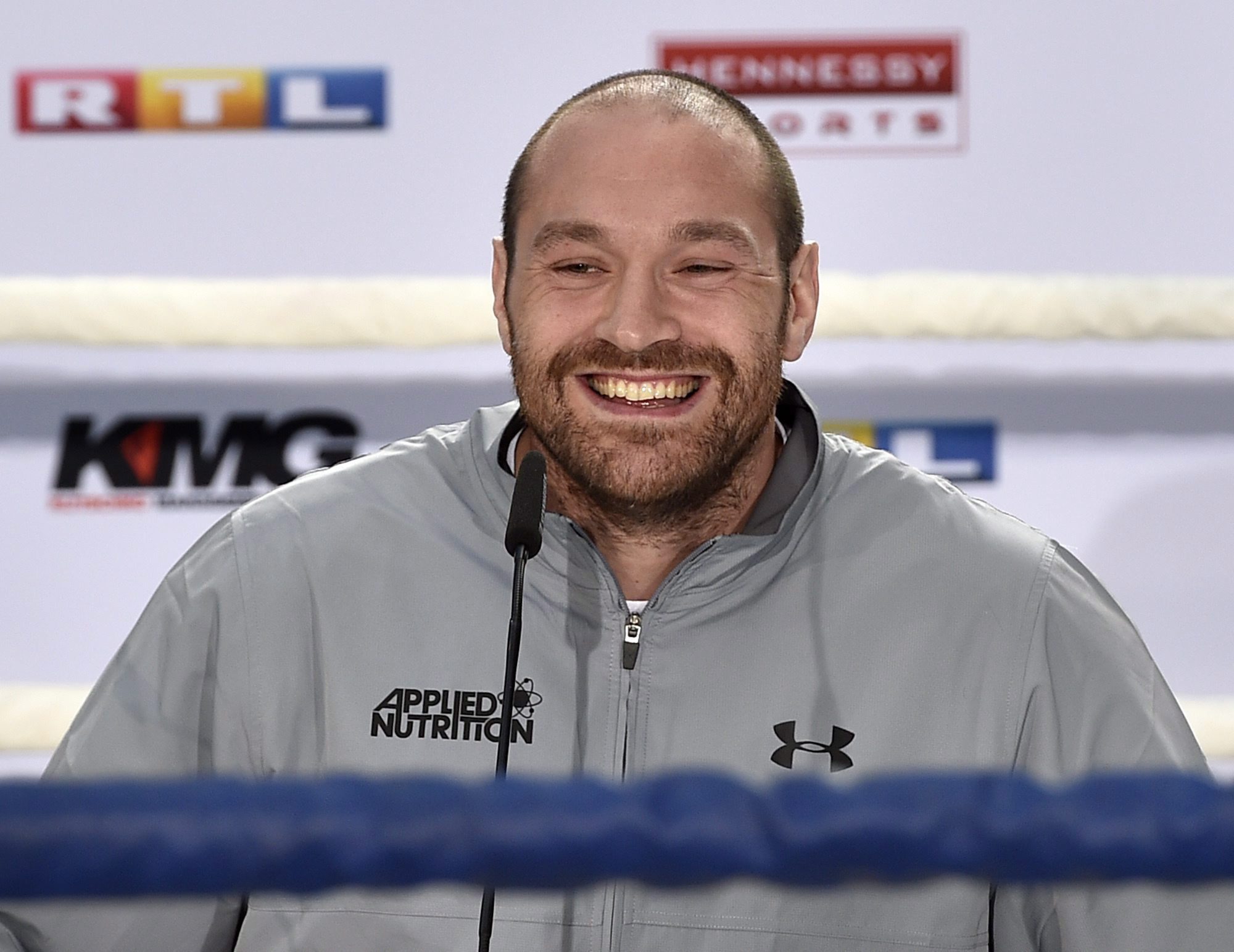 Former world heavyweight champion Tyson Fury free to box again