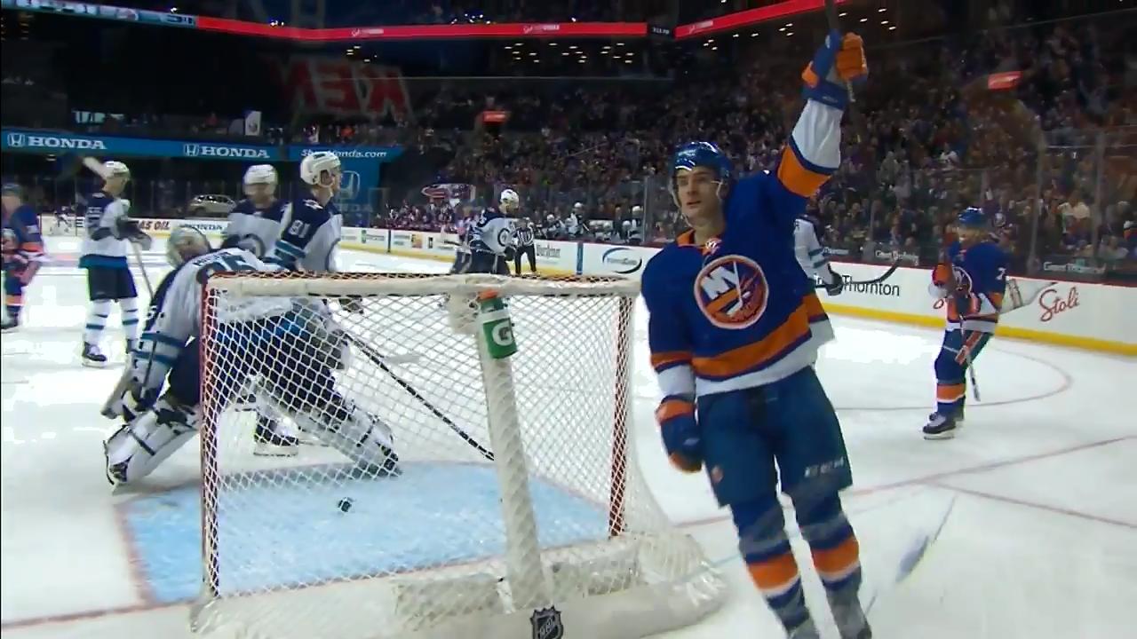 Barzal's hat trick leads Islanders past Jets