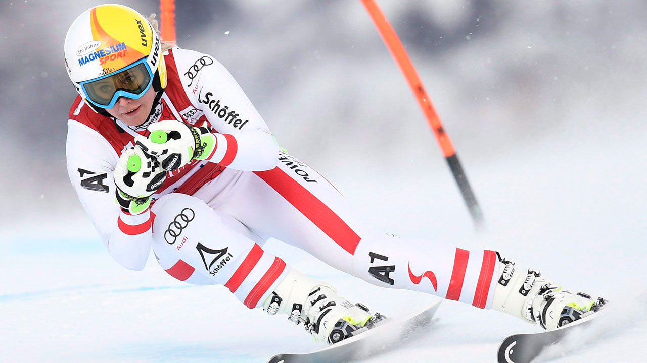 Lindsey Vonn wins another downhill at Lake Louise