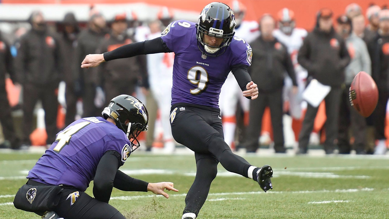 Baltimore Ravens kicker Justin Tucker (9) boots a 31-yard field goal during the first half of an NFL football game against the Cleveland Browns, Sunday, Dec. 17, 2017, in Cleveland. (David Richard/AP)