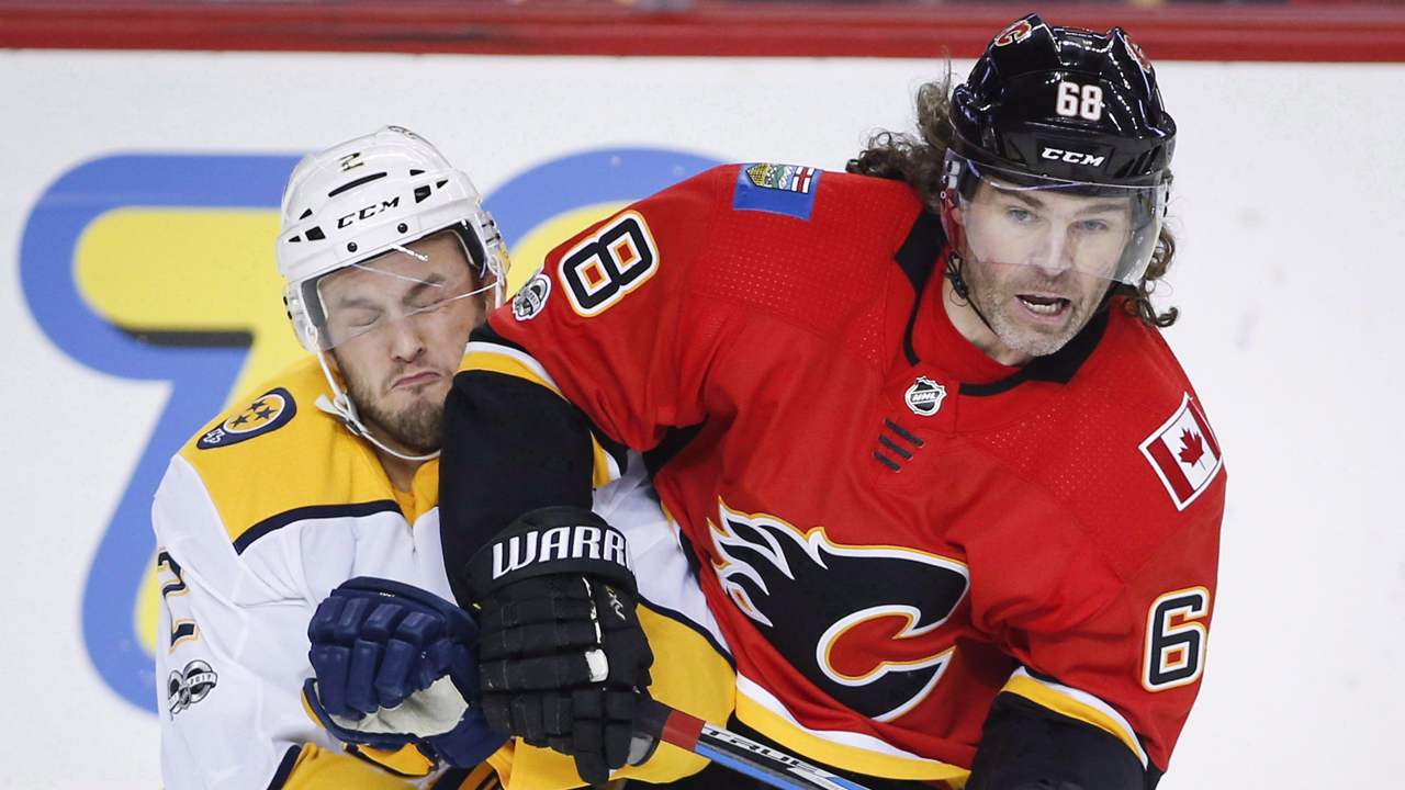 Jaromir Jagr returning for 36th season in pro hockey with hometown Kladno -  The Hockey News Florida Panthers News, Analysis and More