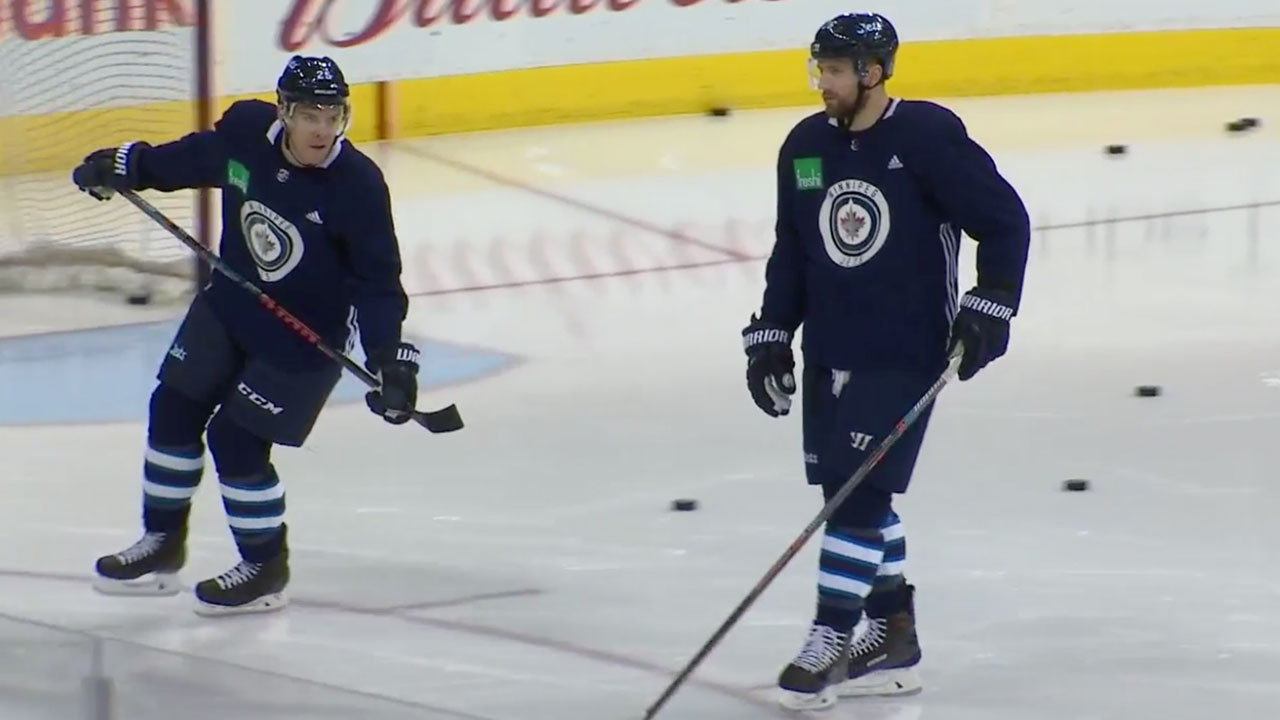 Paul Stastny Winnipeg Jets Unsigned Navy Jersey Skating vs