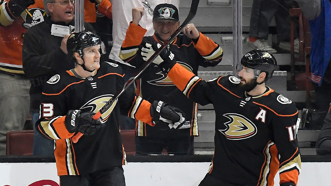 See Ryan Kesler in the brand new Anaheim Ducks jersey for the first time -  The Hockey News