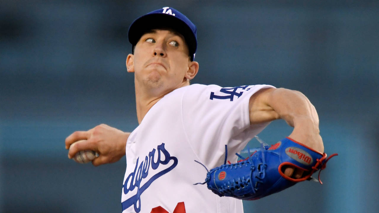 Buehler stars in 100th career start as Dodgers sweep Cubs