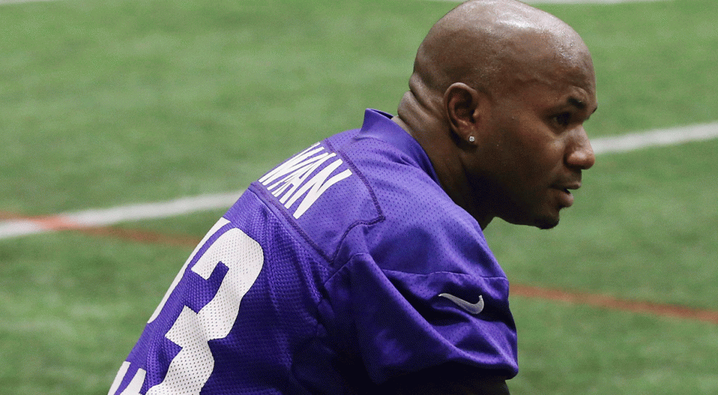 Vikings Re Sign Terence Newman Nfls Oldest On Defence