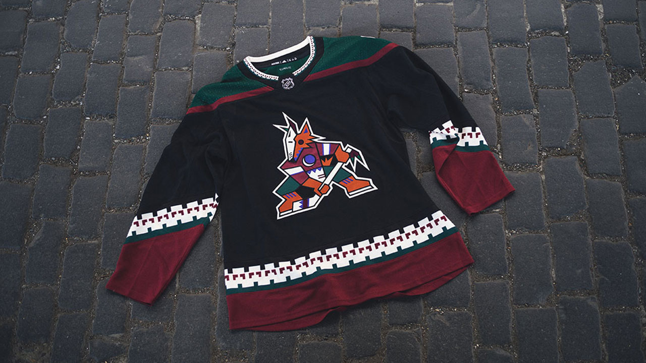 arizona coyotes jersey change