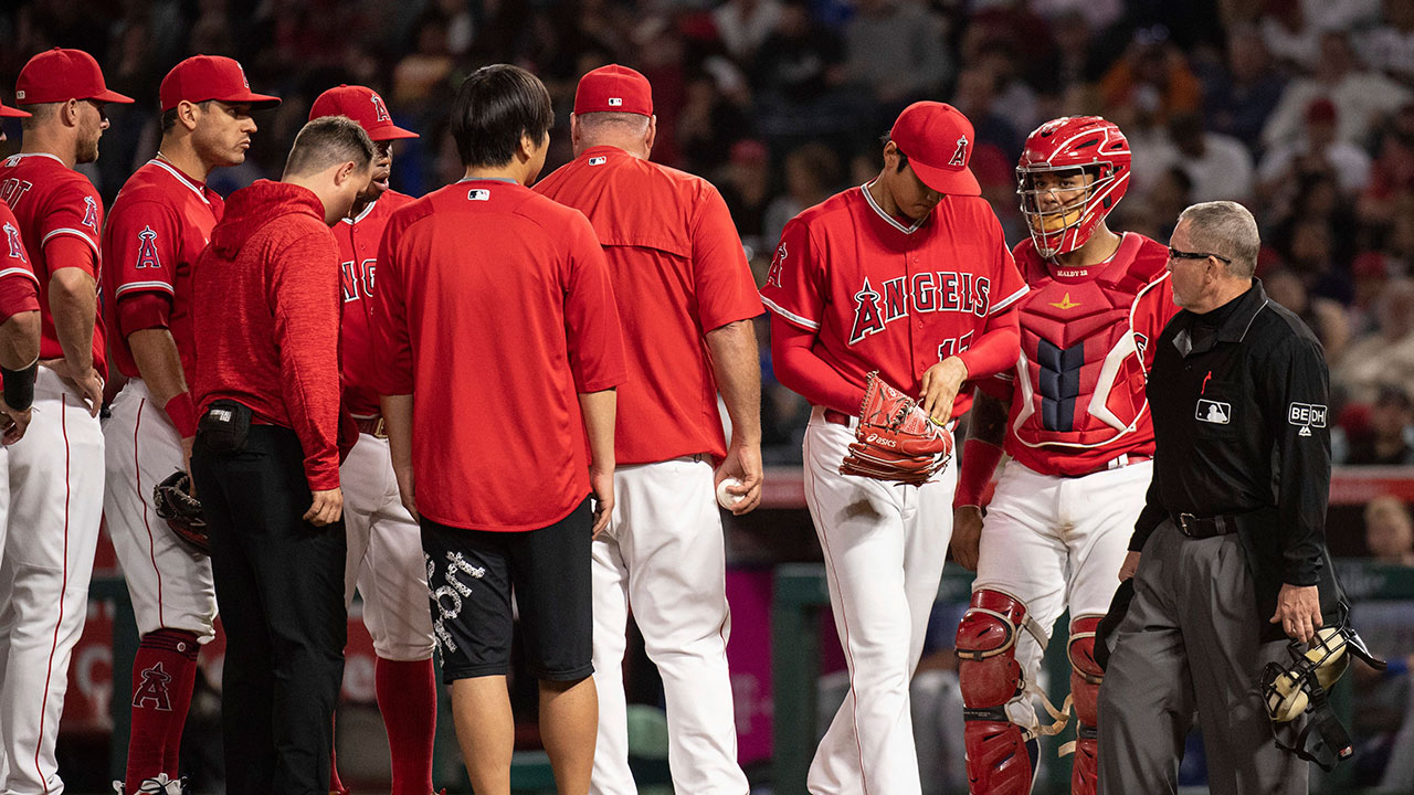 Angels' Shohei Ohtani Exits Game Early vs. Padres