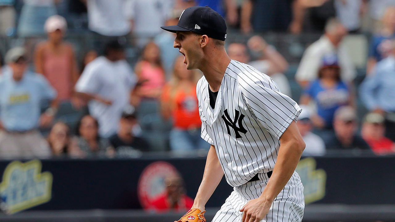 Yankees trade 2 relievers to Cardinals for minor-league first baseman