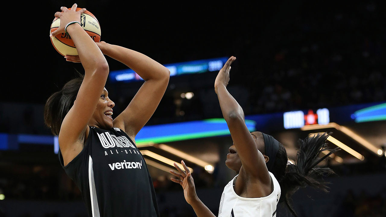 aja_wilson_shoots_the_ball_over_chiney_ogwumike