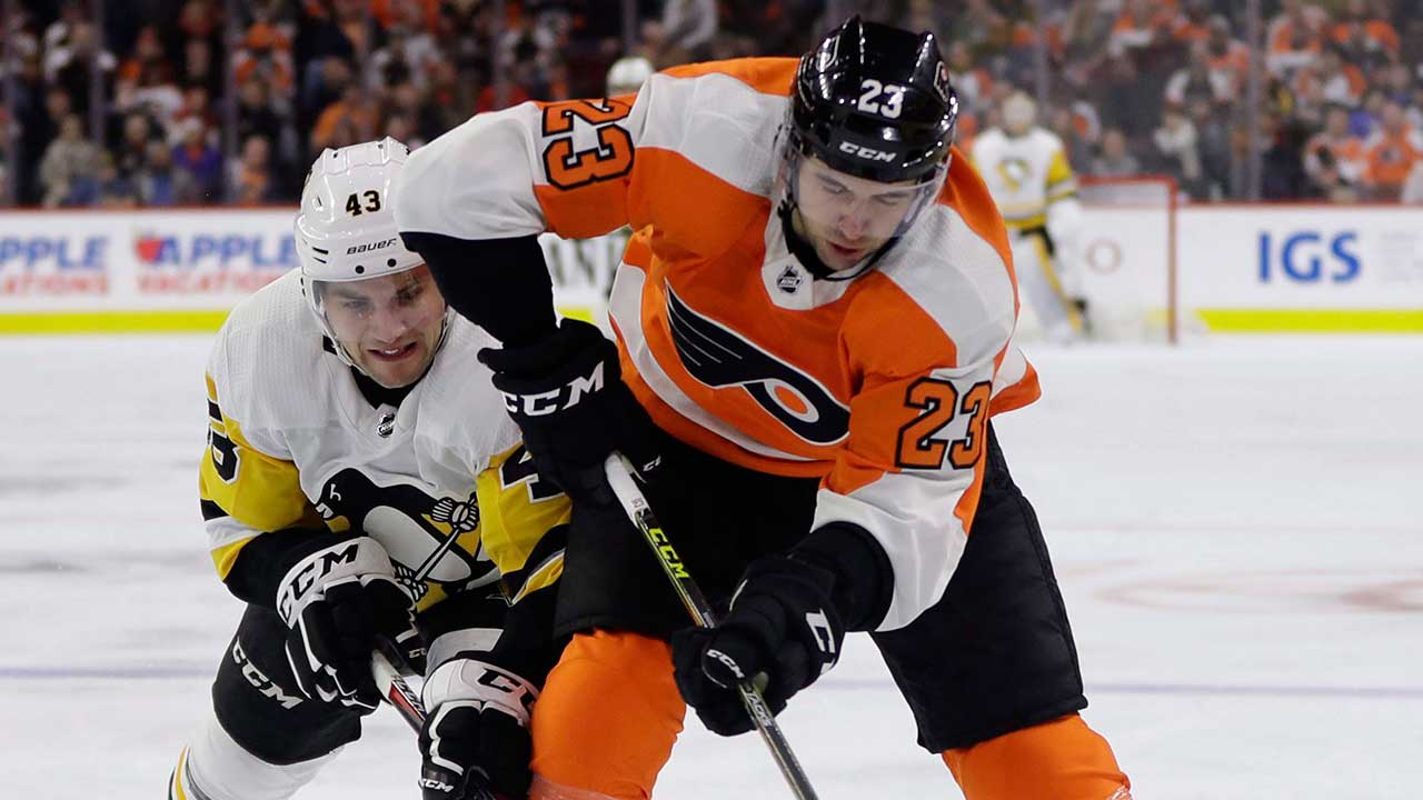 philadelphia-flyers-defenceman-brandon-manning-battles-for-the-puck