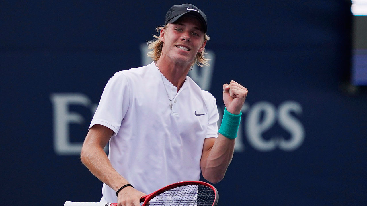 denis_shapovalov_celebrates_winning_a_point