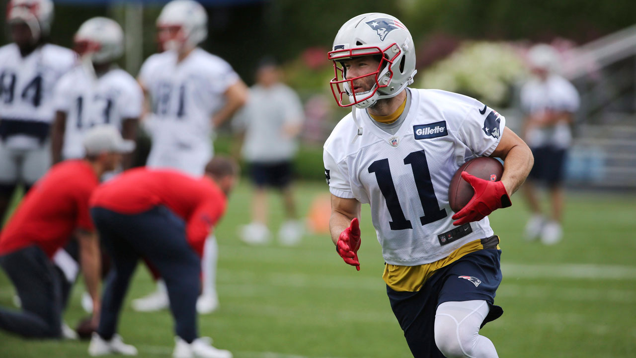 NFL notebook: Folk re-signs Patriots just over a week after surgery