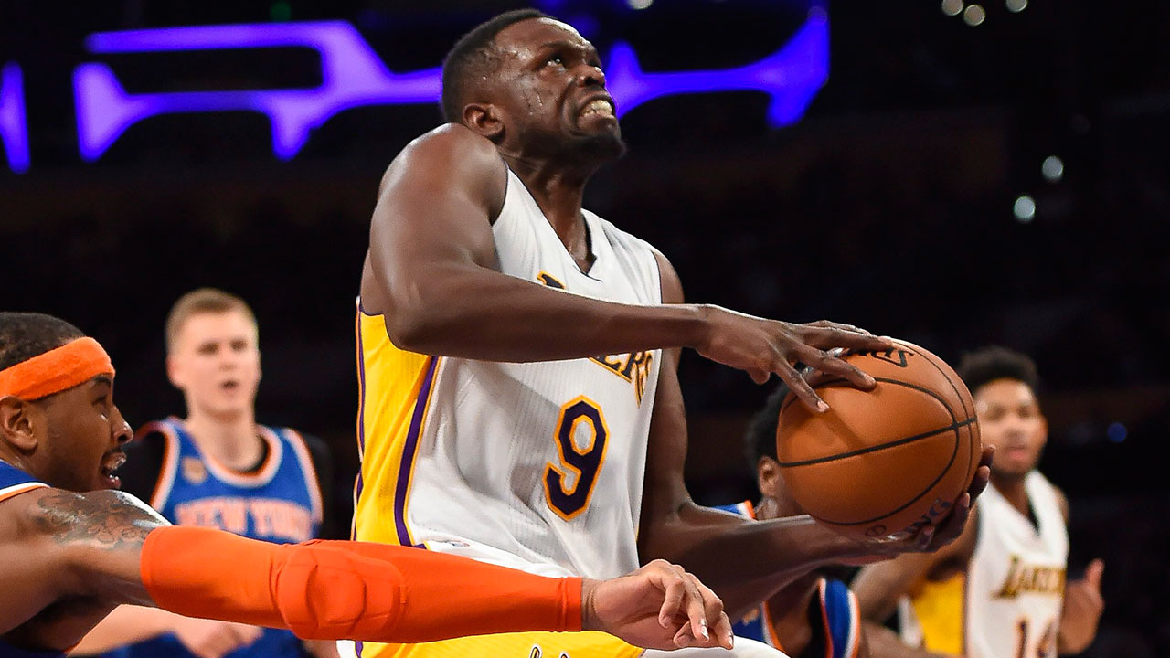 NBA-Lakers-Deng-drives-against-Knicks