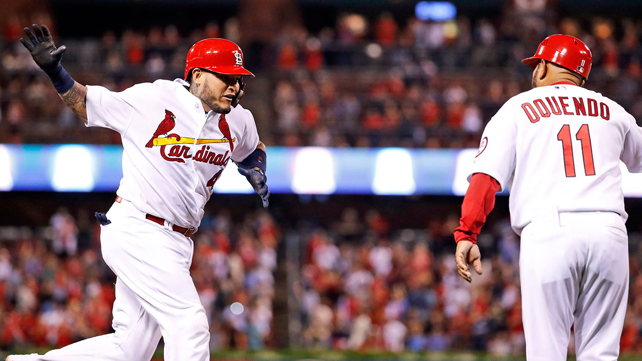 Puerto Rico Proud: Yadier Molina wins Roberto Clemente Award