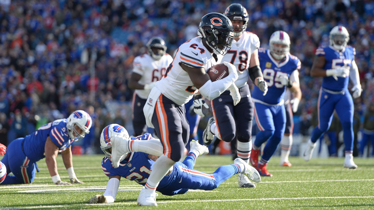 Philadelphia Eagles acquire RB Jordan Howard in trade with Chicago Bears 